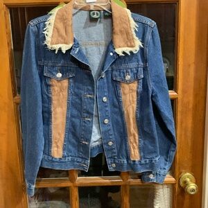 Excellent shape!! Beautiful cool jacket Suede fabric collar and insets